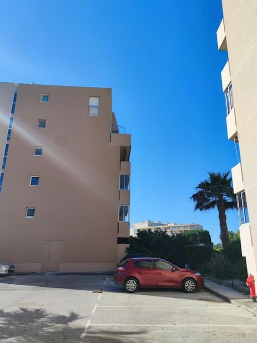 Studio 4 Pers Coeur Du Lavandou 5Mn A Pied Des Plages Ле-Лаванду Экстерьер фото